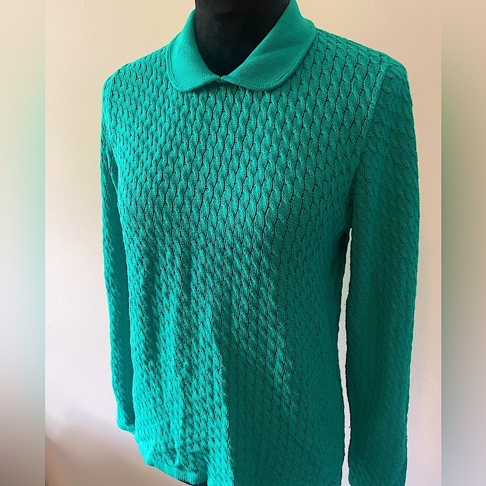Nice piece if you want that vintage stylish look!